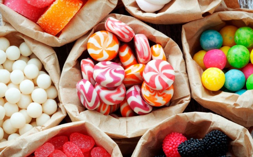 Сколько калорий в конфете 🍬, виды и состав кондитерских изделий, какие подходят для диеты - «Здоровье»