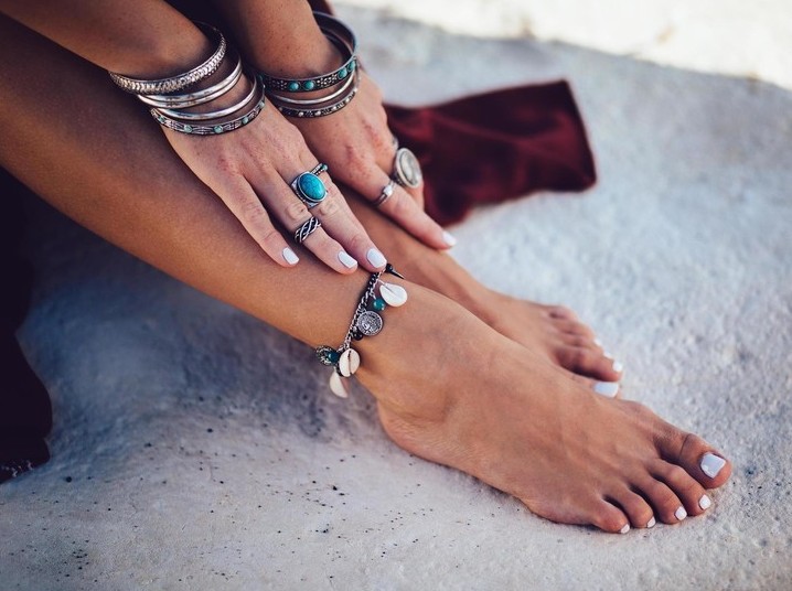 Магические анклеты: как украшение на ногу поможет исполнить желания - «Мода»