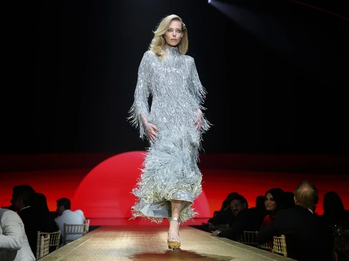 «Меня не будет в школе — я открываю показ Versace»: топ-модель Таня Дягилева стала иконой для зумеров - «Мода»